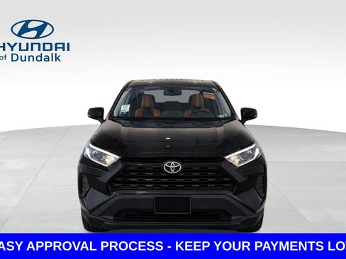 Used 2023 Toyota RAV4 LE AWD/4WD image 3