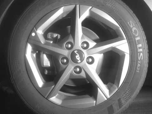 Used 2025 Kia K4 LXS image 12