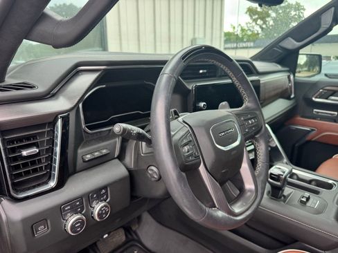 Certified 2024 GMC Sierra 1500 Denali Ultimate AWD/4WD image 13