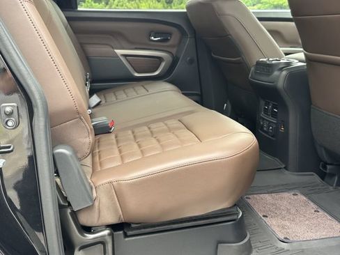 Certified 2024 Nissan Titan Platinum Reserve w/ Moonroof Package AWD/4WD image 17