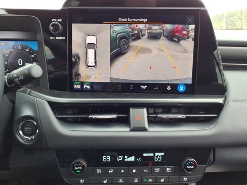 New 2026 Subaru Outback Touring XT image 10