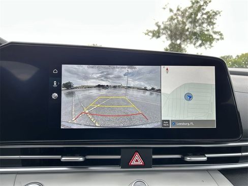 New 2025 Hyundai Elantra Limited image 7