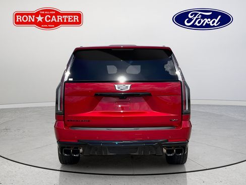 Used 2026 Cadillac Escalade V w/ LPO, ONYX Package AWD/4WD image 5