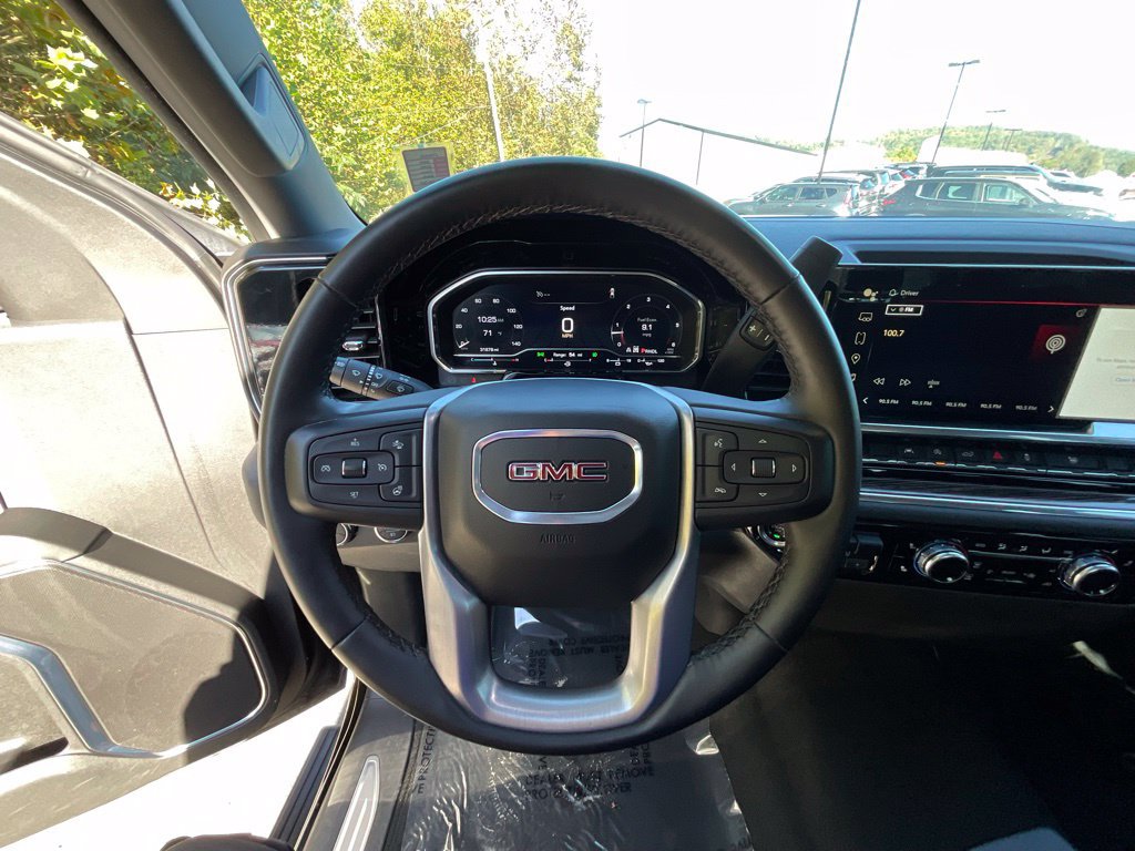 Used 2024 GMC Sierra 1500 Elevation AWD/4WD image 10