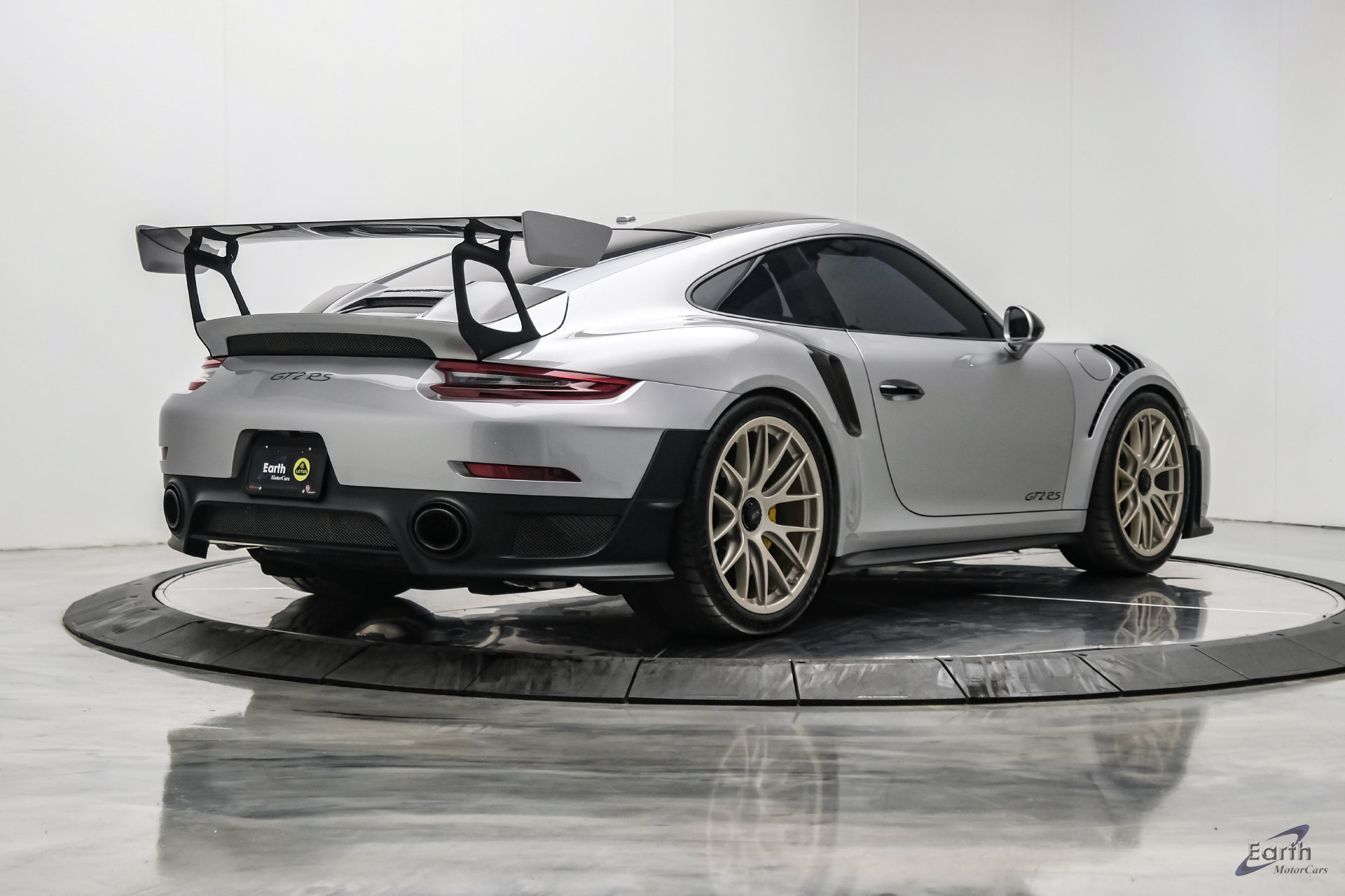 Used 2018 Porsche 911 GT2 RS RWD image 21