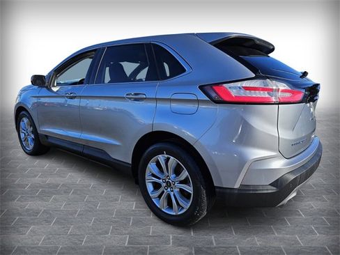 Used 2024 Ford Edge Titanium image 5