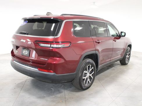 Used 2024 Jeep Grand Cherokee L Limited AWD/4WD image 9