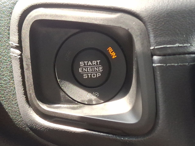 Used 2025 Jeep Wrangler Unlimited Sahara AWD/4WD image 23