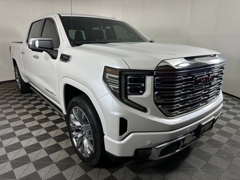 Used 2024 GMC Sierra 1500 Denali AWD/4WD image 7