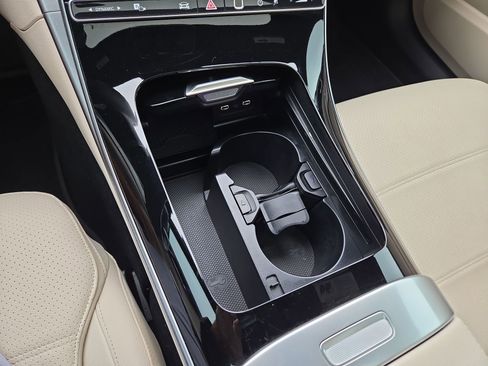 New 2025 Mercedes-Benz C 300 4MATIC Sedan image 22