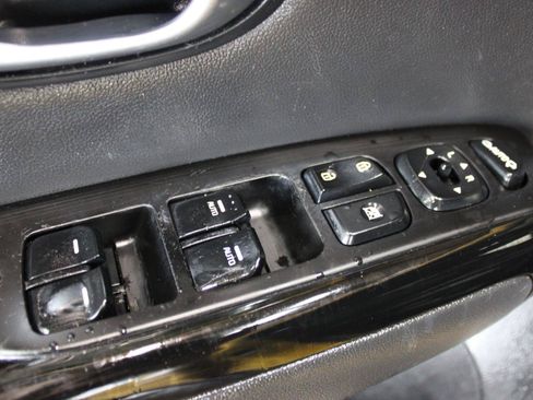Used 2014 Kia Soul ! w/ Sun & Sound Package FWD image 14