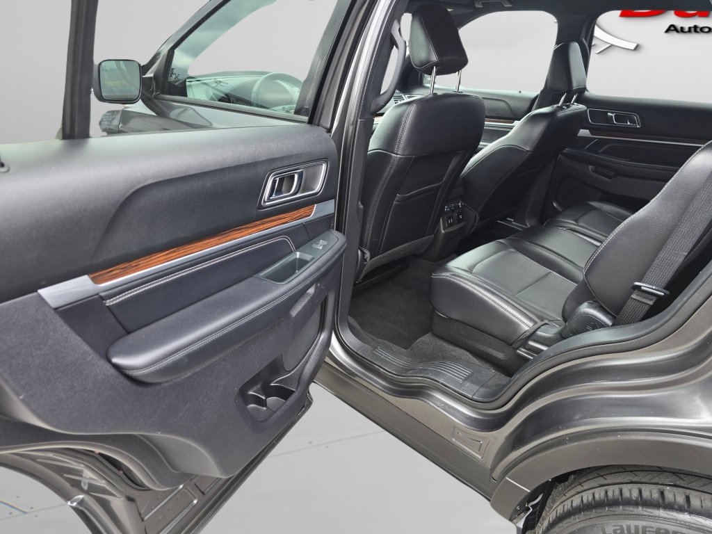 Used 2019 Ford Explorer Limited w/ Class III Trailer Tow Package AWD/4WD image 22
