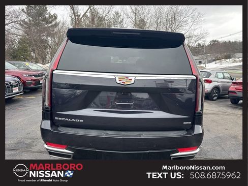 Used 2022 Cadillac Escalade Premium Luxury w/ Performance Package image 6