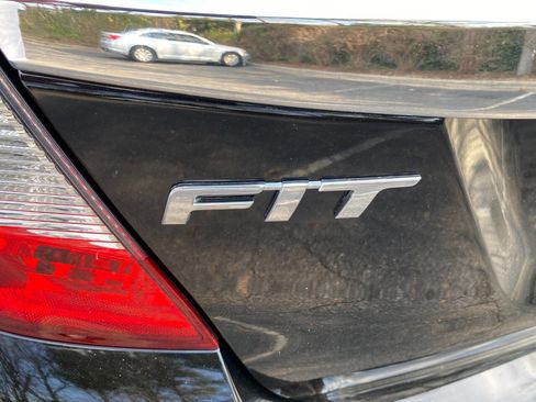 Used 2015 Honda Fit EX image 33