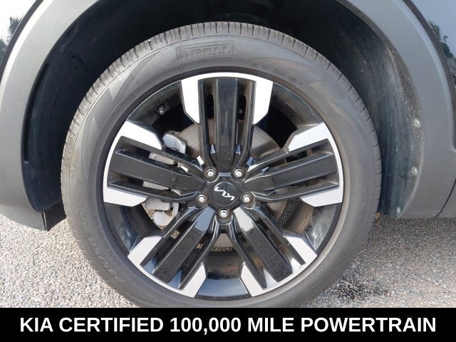 Certified 2025 Kia Telluride SX w/ SX Captain's Chair Package FWD image 10