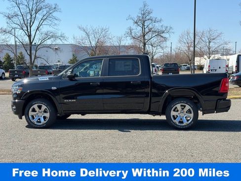 New 2026 RAM 1500 4x4 Crew Cab image 10