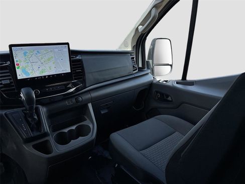 Used 2024 Ford Transit 350 XLT image 22
