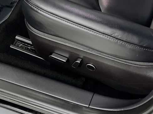 Used 2023 Tesla Model 3 Standard Range image 16