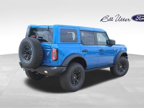 New 2026 Ford Bronco Badlands image 3