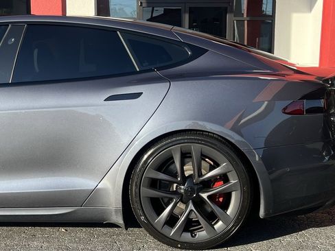 Used 2021 Tesla Model S Plaid image 6