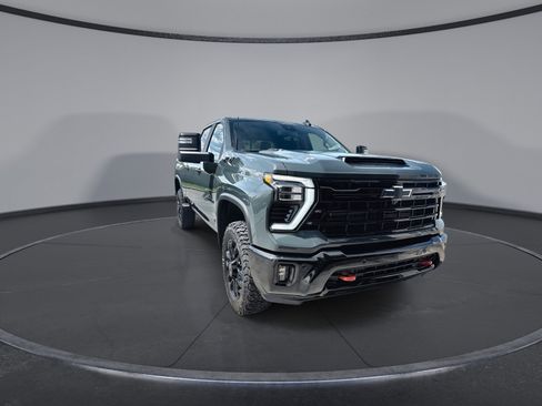 New 2026 Chevrolet Silverado 3500 LT w/ Trail Boss Package AWD/4WD image 2