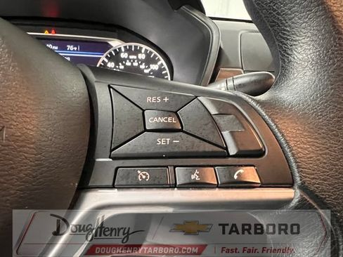 Used 2025 Nissan Altima 2.5 SV FWD image 48