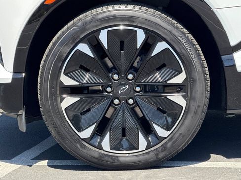 Used 2024 Chevrolet Blazer EV RS AWD/4WD image 15