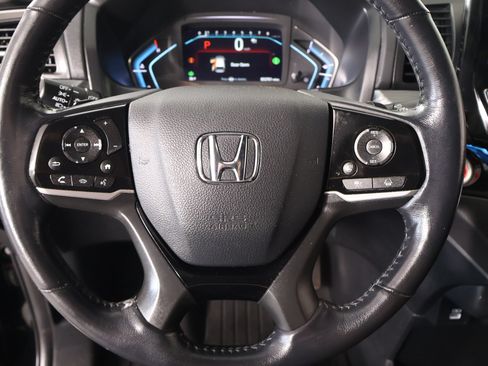 Used 2024 Honda Odyssey Elite image 3