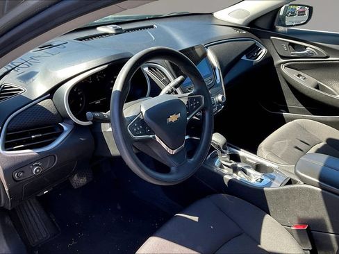 Used 2023 Chevrolet Malibu LT FWD image 14