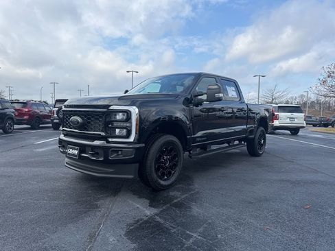 New 2026 Ford F250 Lariat w/ Black Appearance Package AWD/4WD image 3