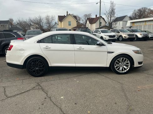 Used 2014 Ford Taurus Limited image 2
