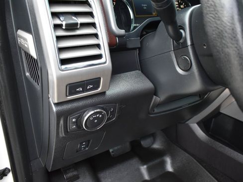 Used 2016 Ford F150 Platinum w/ Equipment Group 701A Luxury AWD/4WD image 41