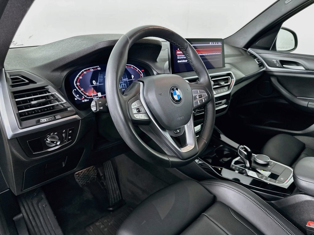Used 2024 BMW X3 sDrive30i w/ Premium Package RWD image 9