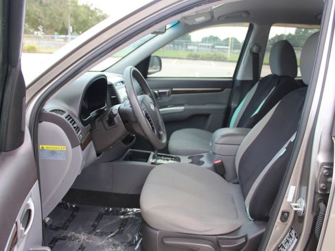 Used 2012 Hyundai Santa Fe GLS FWD image 8