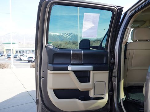 Used 2020 Ford F250 Lariat w/ Lariat Ultimate Package image 24