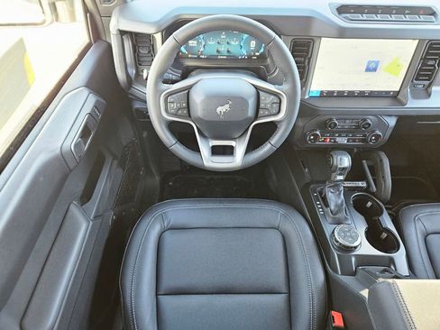 New 2025 Ford Bronco Badlands AWD/4WD image 11