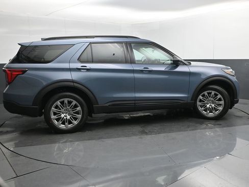 New 2026 Ford Explorer Active image 7