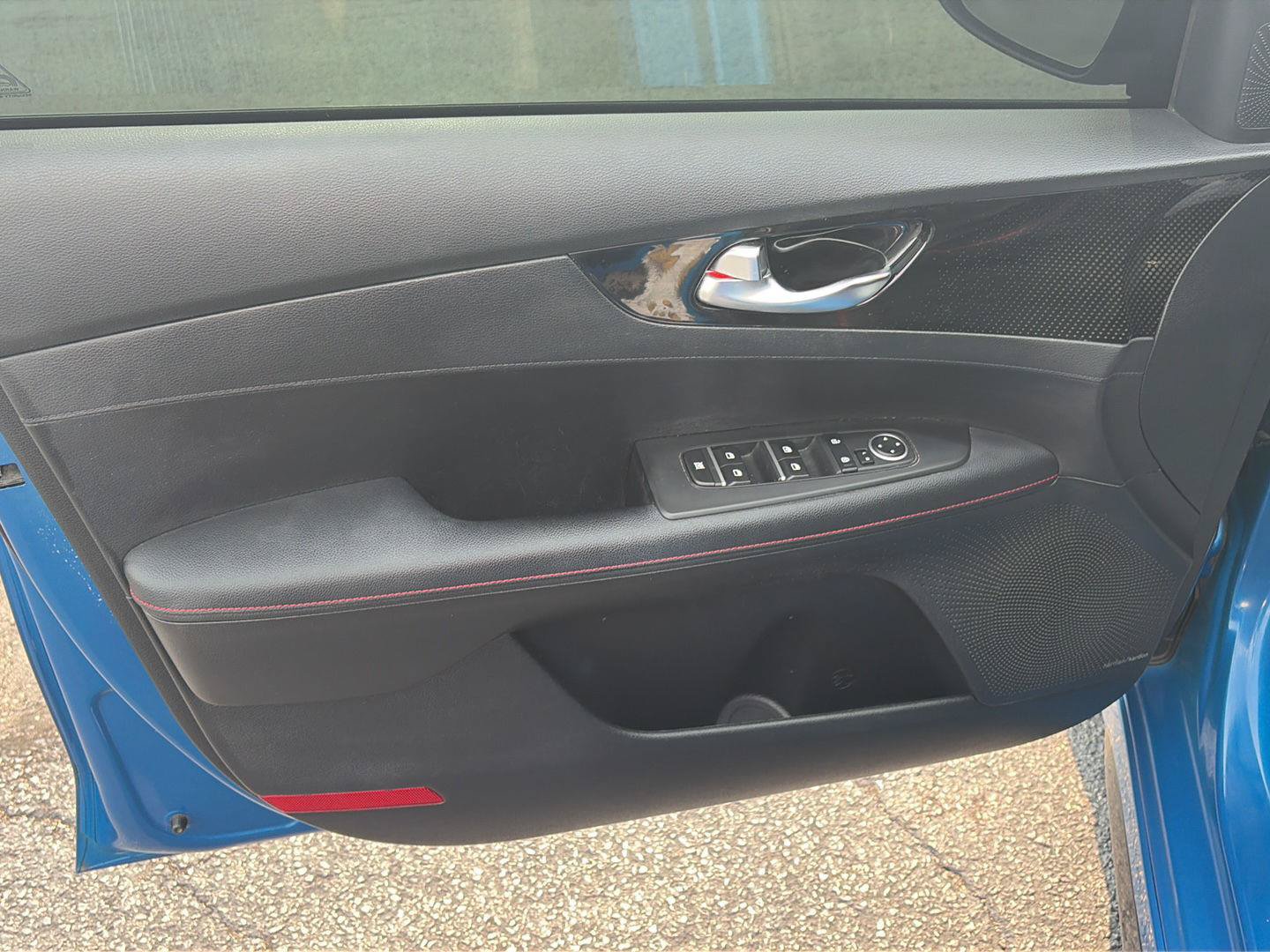 Used 2023 Kia Forte GT w/ GT2 Package FWD image 9