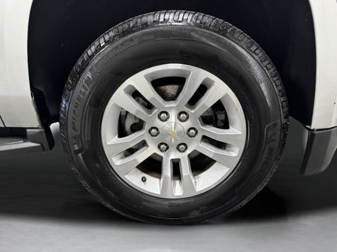 Used 2018 Chevrolet Tahoe LT AWD/4WD image 52