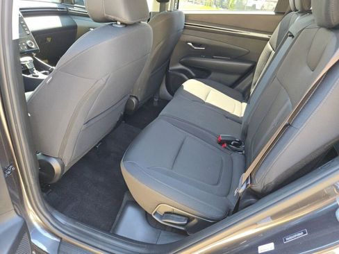 Used 2023 Hyundai Tucson SEL FWD image 16