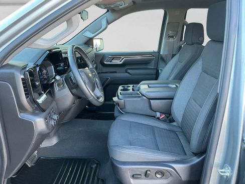 Used 2024 Chevrolet Silverado 1500 LT image 10