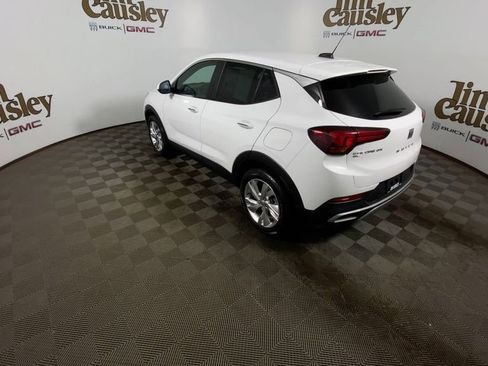 Used 2025 Buick Encore GX Preferred image 6