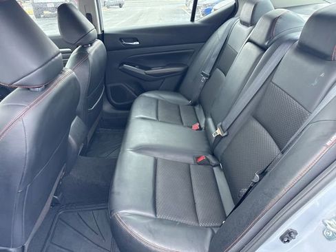 Used 2023 Nissan Altima 2.5 SR image 13