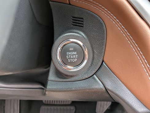 Used 2024 Subaru Outback Touring XT AWD/4WD image 31