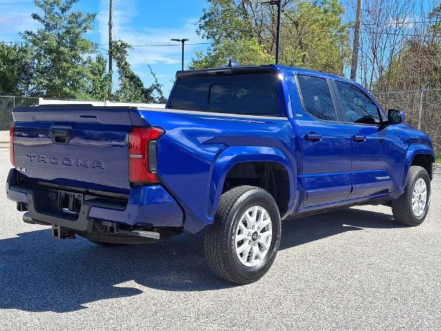Used 2024 Toyota Tacoma SR5 AWD/4WD image 9