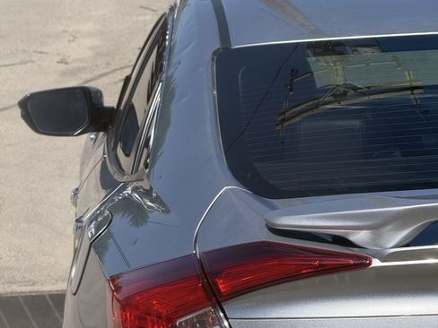 Used 2016 Honda Civic Touring image 19