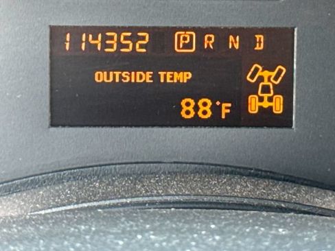Used 2011 Nissan Titan PRO-4X AWD/4WD image 25