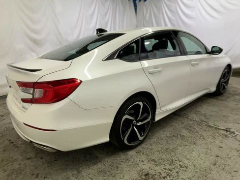 Used 2022 Honda Accord Sport image 8