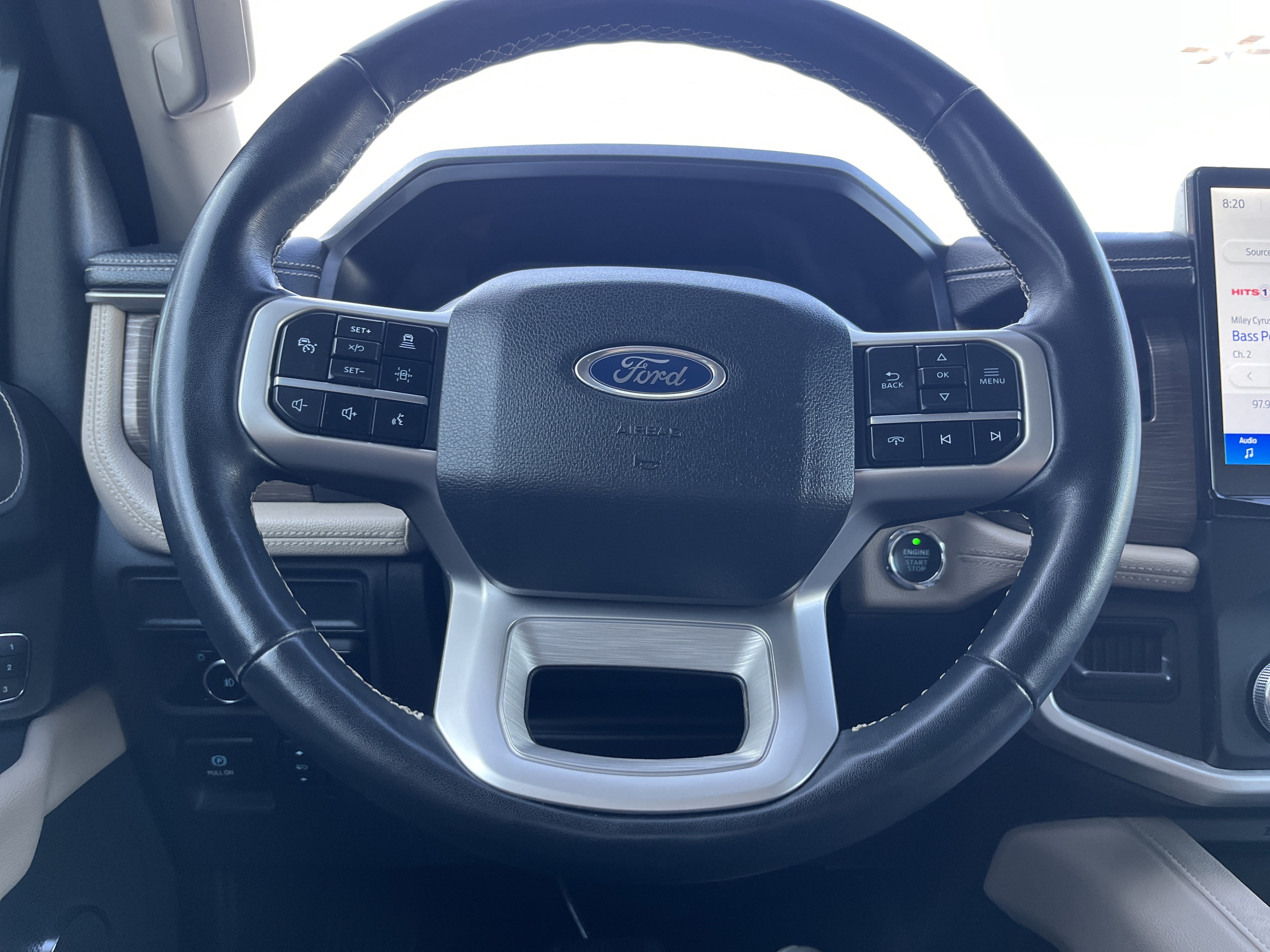 Used 2024 Ford Expedition Limited AWD/4WD image 7