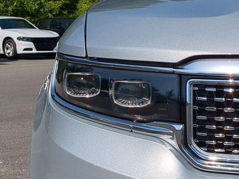 New 2023 Jeep Grand Wagoneer Series III AWD/4WD image 10